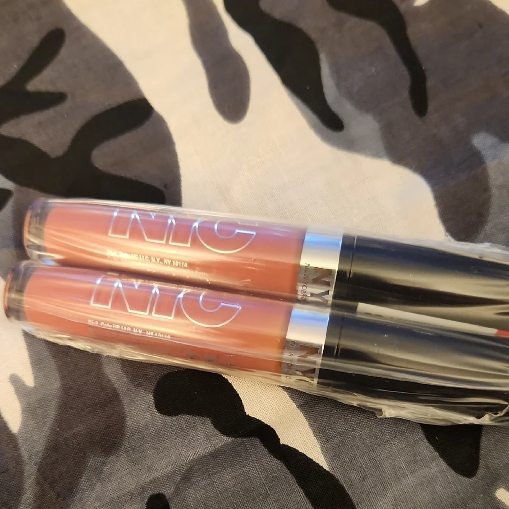 NYC Expert Last Lip Lacquer Central Park Passion